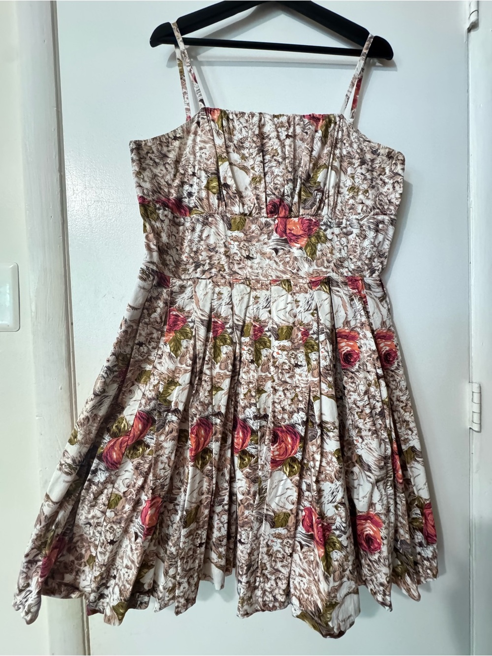 Rare boutique collectible Floral Spaghetti-Strap pinup dress